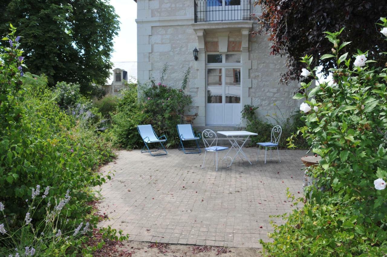 La Terrasse De L'Orangerie Du Chateau - Art Nouveau - Gite 2 Personnes Brain-sur-Allonnes ภายนอก รูปภาพ